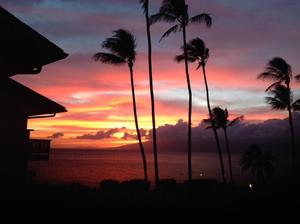Mahina Surf Lahaina Exterior foto